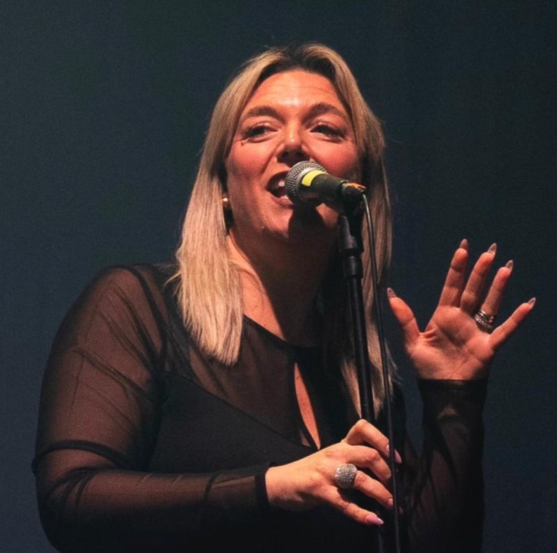 SEMPLICEMENTE FIORELLA MANNOIA