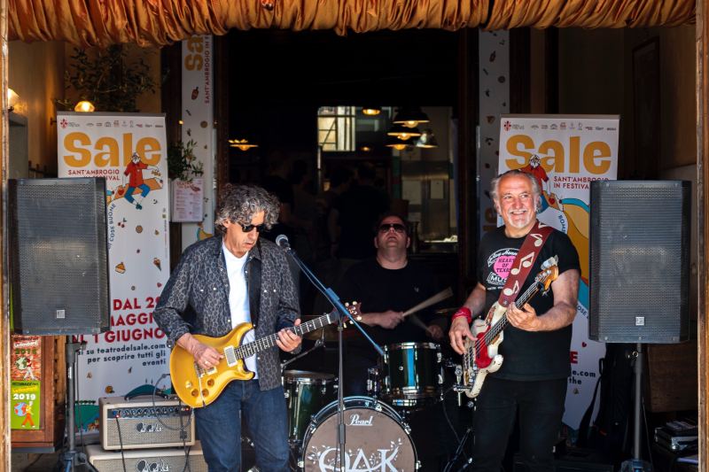 SALE - "ALL YOU CAN EAT", l'Orto Volante, i Concerti all'Aperto e tutto il programma del Sabato